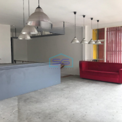 Disewakan Ruko 3 Lantai Di Jalan Utama Kemang Jakarta Selatan LB 288m2