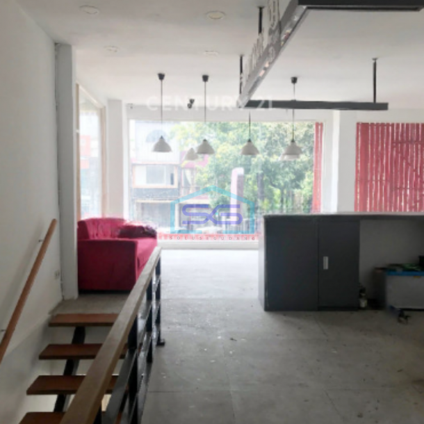 Disewakan Ruko 3 Lantai Di Jalan Utama Kemang Jakarta Selatan LB 288m2-1