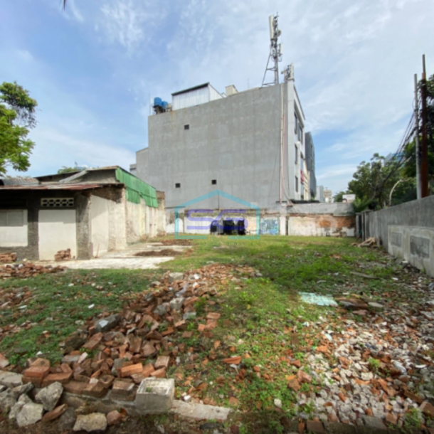Dijual Tanah Kosong Hook Strategis Di Menteng Jakarta Pusat LT 1012m2-1