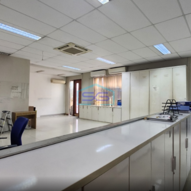 Disewakan Ruko Kantor Strategis di Kebayoran Baru Jakarta Selatan LB 600m2-5