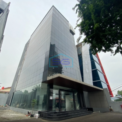 Dijual Gedung Kantor Kondisi Baru Lokasi Strategis di Mampang Prapatan Jakarta Selatan LT 710m2