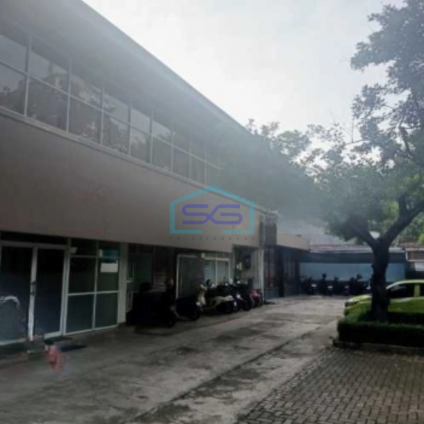 Dijual Kantor 2  Lantai Berada di Pinggir Jalan Utama Cocok Untuk Usaha di Kebayoran Baru Jakarta Selatan LT 1017m2-5