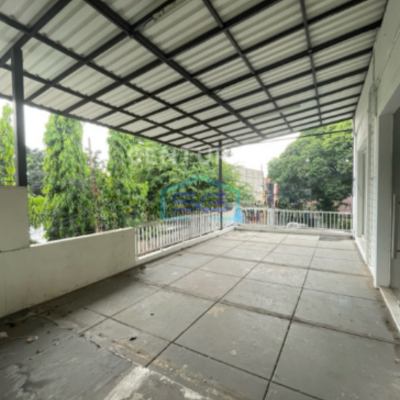 Disewakan Ruko Siap Pakai 3 Lantai Di Area Bangka Kemang Jakarta Selatan LB 182m2