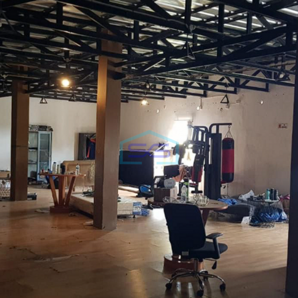 Disewakan Ruko di Jalan Demang Lebar Daun, pusat keramaian Palembang LB 144m2-3