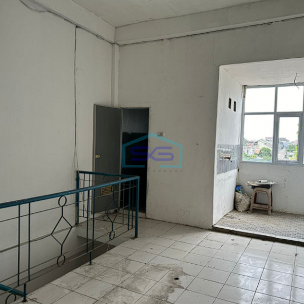 Disewakan Ruko 3 Lantai di Jalan MP Mangkunegara Kenten Palembang LB 288m2-3