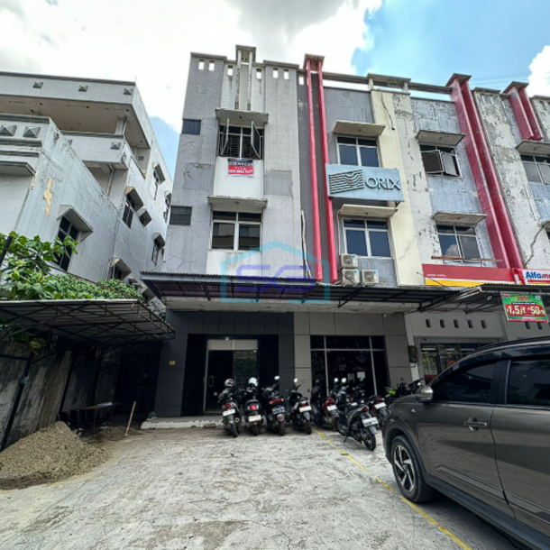 Disewakan Ruko 3 Lantai Jalan Kapten Anwar Sastro dekat Palembang LB 225m2-1