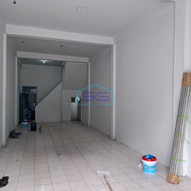 Disewakan Ruko Strategis di Jalan Abdul Rozak Palembang Akses Gampang LB 150m2-2