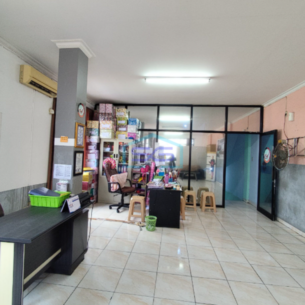 Disewakan Ruko 4 Lantai Jalan Letkol Iskandar Palembang Cocok Buat Usaha! LB 300m2-2