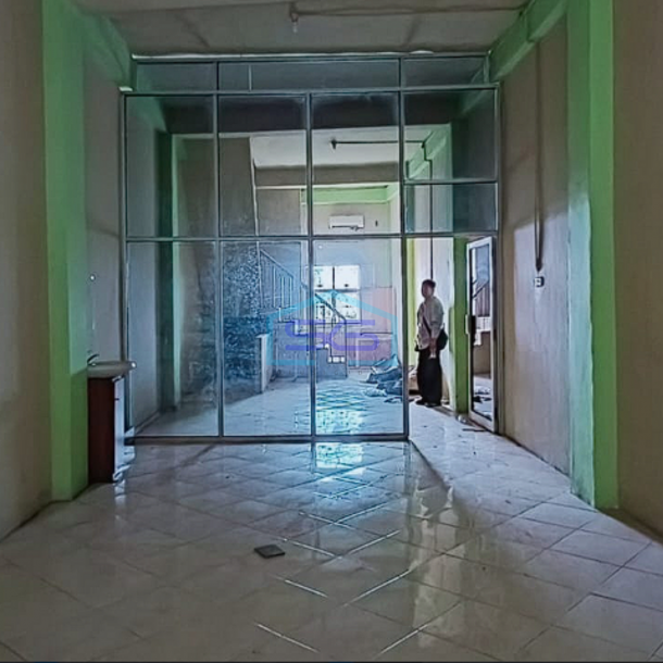 Disewakan Ruko Jalan Kol. H. Burlian Alang Alang Lebar Palembang LB 224m2-4