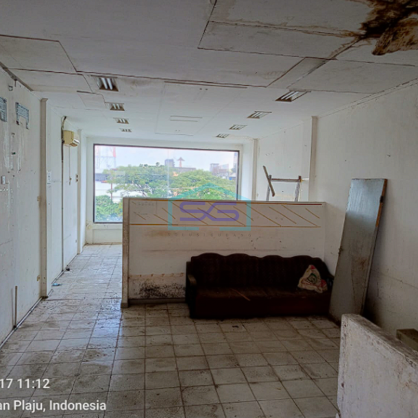 Dijual Ruko Strategis di Jalan Panjaitan, Plaju Palembang LB 162m2-3