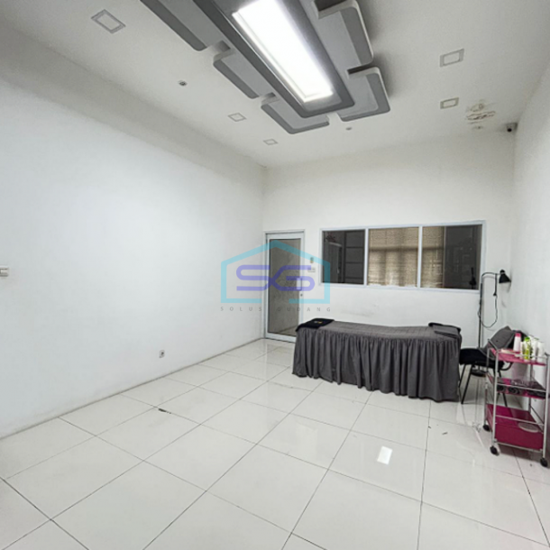 Dijual Ruko 3 Lantai dengan Fasilitas Lengkap di Jalan Mayor Salim Batubara, Kemuning Sumatera Selatan LB 140m2-4