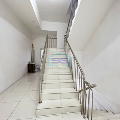 Dijual Ruko 3 Lantai dengan Fasilitas Lengkap di Jalan Mayor Salim Batubara, Kemuning Sumatera Selatan LB 140m2-2