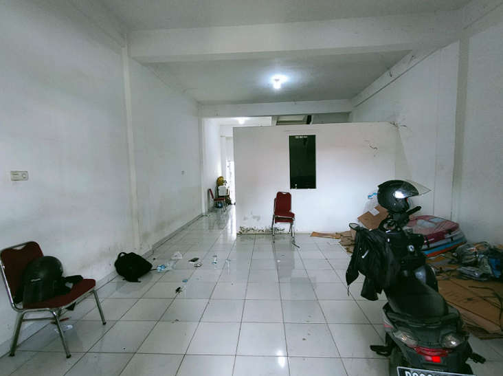 Dijual Ruko 2,5 Lantai di Lokasi Strategis, Jl. Puncak Sekuning Palembang LB 175m2-5
