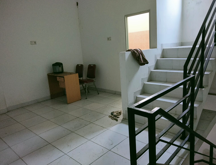 Dijual Ruko 2,5 Lantai di Lokasi Strategis, Jl. Puncak Sekuning Palembang LB 175m2-4