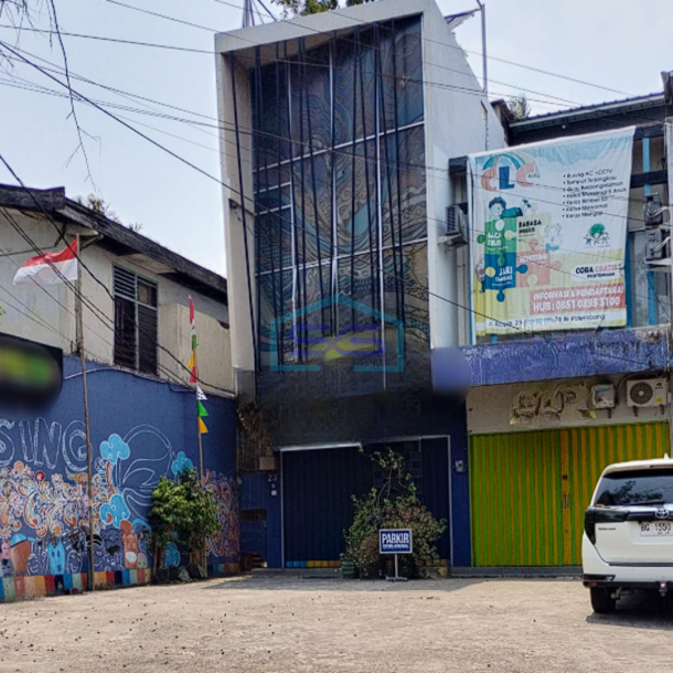 Dijual Ruko Panjang 2,5 Lantai, Fully Furnished, dekat Jl. Jaksa Agung R. Soeprapto, Palembang LB 256m2-1