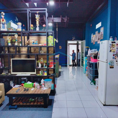 Dijual Ruko Panjang 2,5 Lantai, Fully Furnished, dekat Jl. Jaksa Agung R. Soeprapto, Palembang LB 256m2