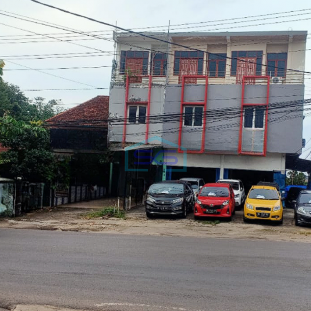 Disewakan Ruko Strategis di Jalan Mangkunegara Kenten Palembang LB 120m2-1