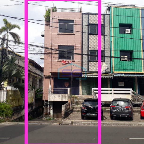 Dijual Ruko Hook di Jalan Jend Sudirman Palembang LB 246m2-1