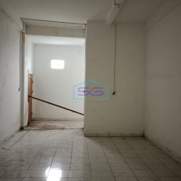 Disewakan 2 Unit Ruko Plong Perumnas Talang kelapa Letjen TNI Dr H Ibnu Sutowo Palembang LB 360m2-5