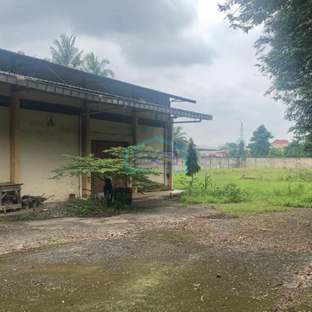 Dijual Tanah Ada Gudang Lokasi di Jalan Soak Simpur Sukarami Palembang LB 1104m2 LT 4000m2-1