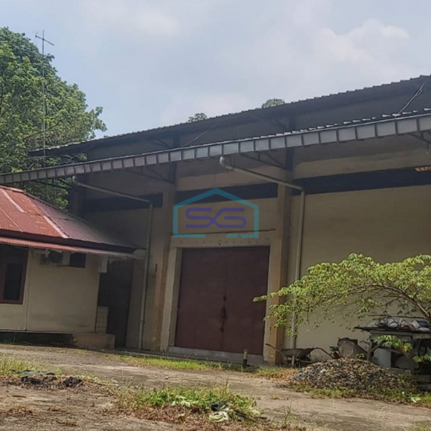 Dijual Tanah Ada Gudang Lokasi di Jalan Soak Simpur Sukarami Palembang LB 1104m2 LT 4000m2-2