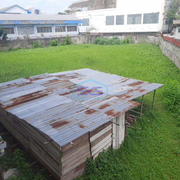 Disewakan 2 Unit Ruko Gandeng Tanah Luas di Jalan Bangau Palembang LT 1400m2-4