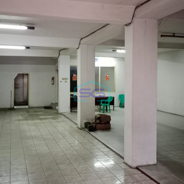 Disewakan Ruko 2 Pintu Plong 2,5 lantai di Jln Jend. Sudirman Palembang Luas Bangunan 450m2-2