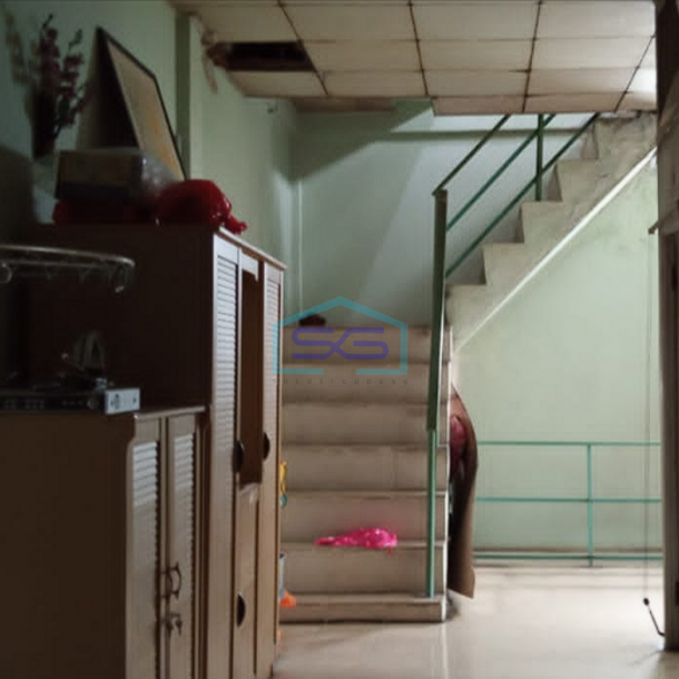 Dijual Ruko dengan Tanah yang Luas di Pusat Kota Jalan Mayor Ruslan Palembang LT 624m2-2