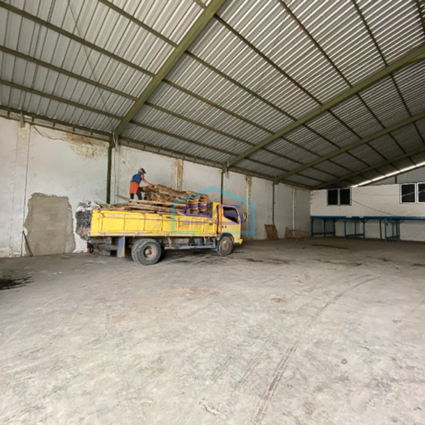 Disewakan 2 Gudang Bagus di Komplek Pergudangan Griya Bandara Indah Palembang LB 800m2-4