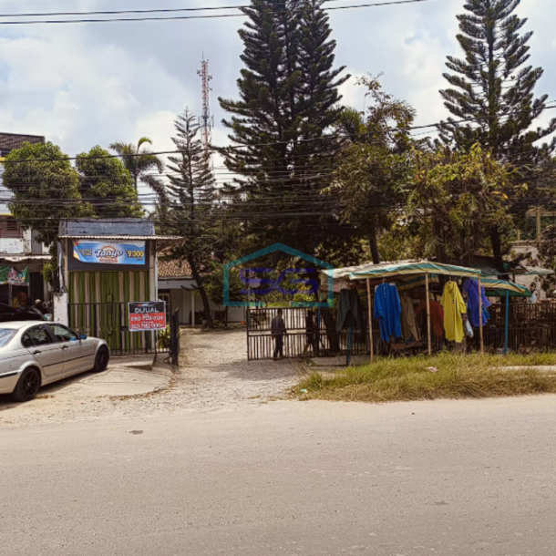 Dijual Tanah Bonus Rumah di Pinggir Jalan Lokasi Strategis Jalan RE Martadinata Palembang LT 3300m2-4