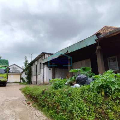 Dijual Lahan Tanah Komersil Bonus Bangunan di  Jl. Mayor Salim Batubara Sekip Palembang