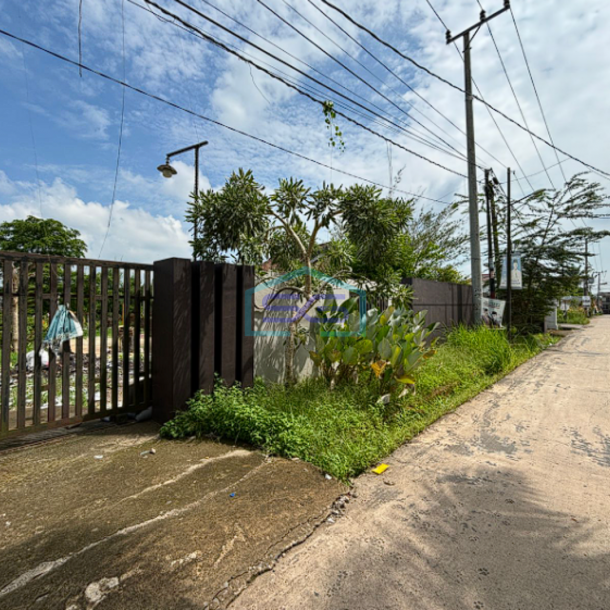 Dijual Tanah Lahan Jalan Tanjung Api Api Sukarami Palembang Cocok Untuk Gudang! Luas 1659m2-1