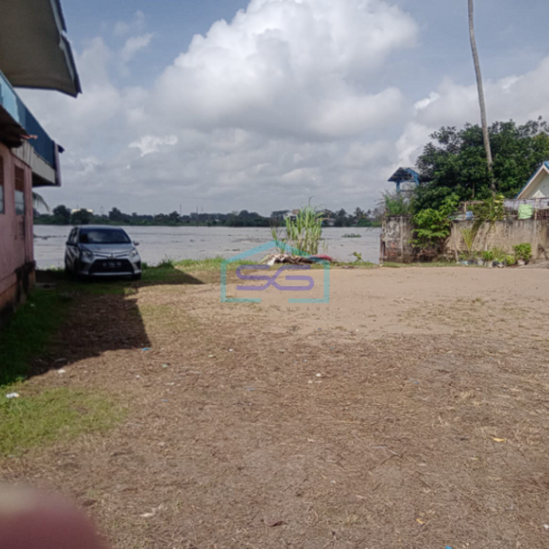 Dijual Tanah dan Bangunan Strategis di Jalan Syakyakirti, Dekat Jembatan Musi 2, Palembang-1