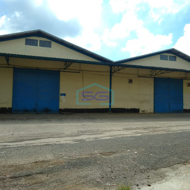 Disewakan 2 unit Gudang Jalan Pangeran Ayin Kenten Laut Banyuasin Sumatera Selatan LT 1000m2-1