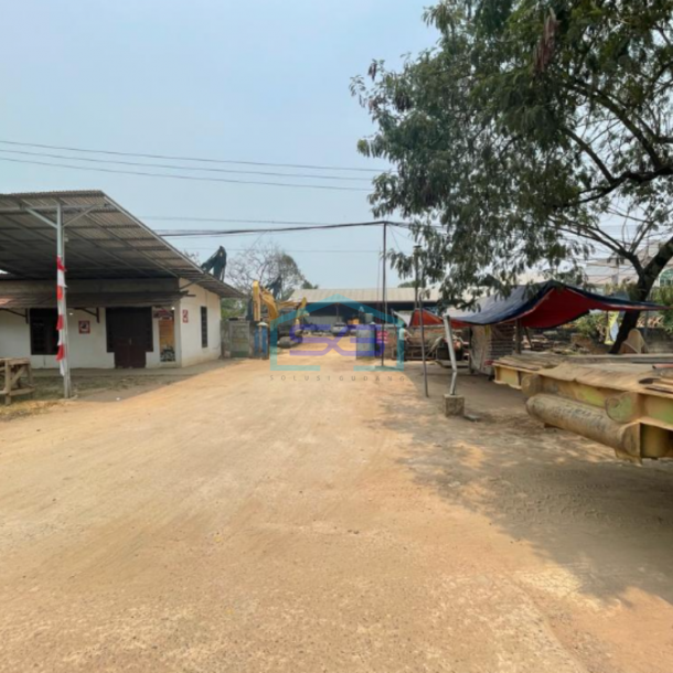 Dijual Tanah Bonus Workshop di Lokasi Strategis Palembang LT 2669m2-1