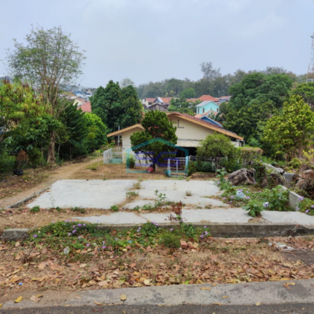 Dijual Tanah Plus Bangunan di Jalan Riau, Kawasan Elit Palembang LT 1618m2-3