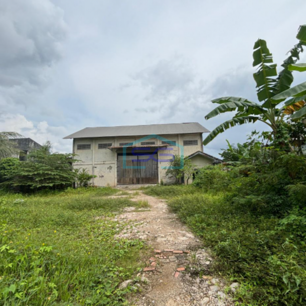 Dijual Tanah + Gudang di Pinggir Jalan Sako Palembang Luas Tanah 1380m2-1