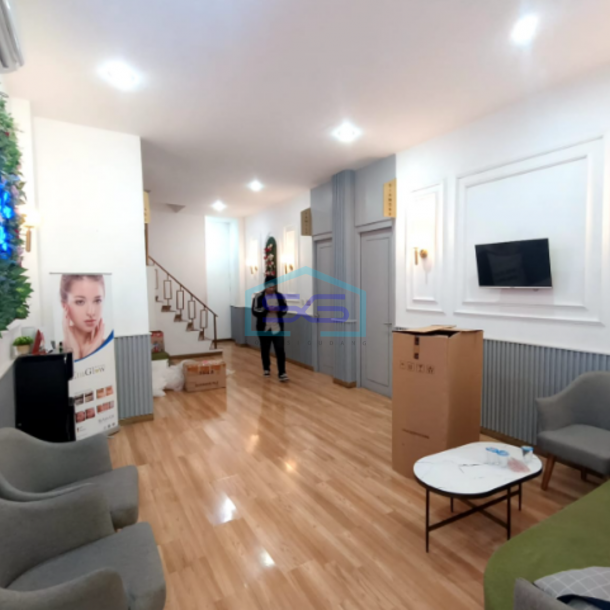 Disewakan Ruko di Jenderal Sudirman Palembang Luas Bangunan 432m2-3