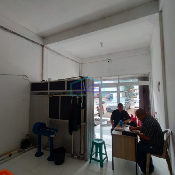 Dijual Ruko di Pinggir Jalan Utama Jalan veteran Palembang Luas Bangunan 148m2-2