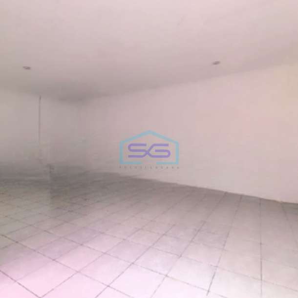 Dijual Gudang Luas Bangunan  650 m² Lokasi Strategis Lokasi Gedangan Sidoarjo-1