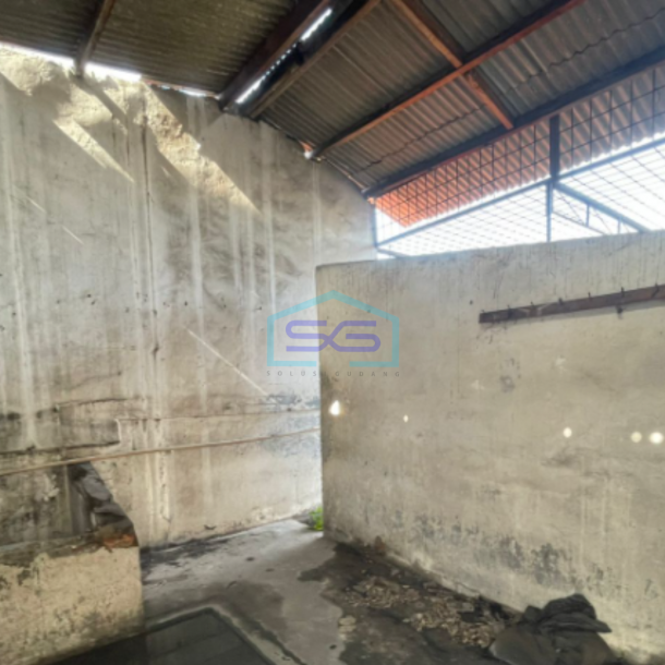 Dijual 2 Ruko di Lokasi Strategis Tanjung Duren Jakarta Barat Luas Tanah 253 m²-1