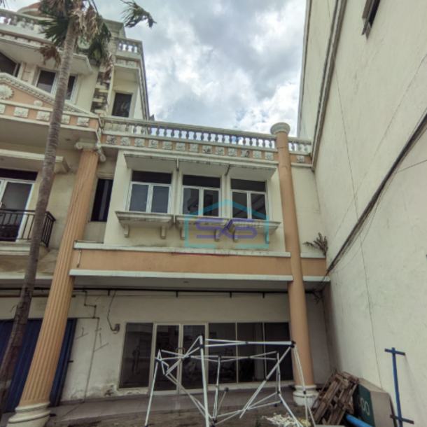 Dijual Ruko Rotterdam Business Center di Tangerang Luas Tanah 63m²-2