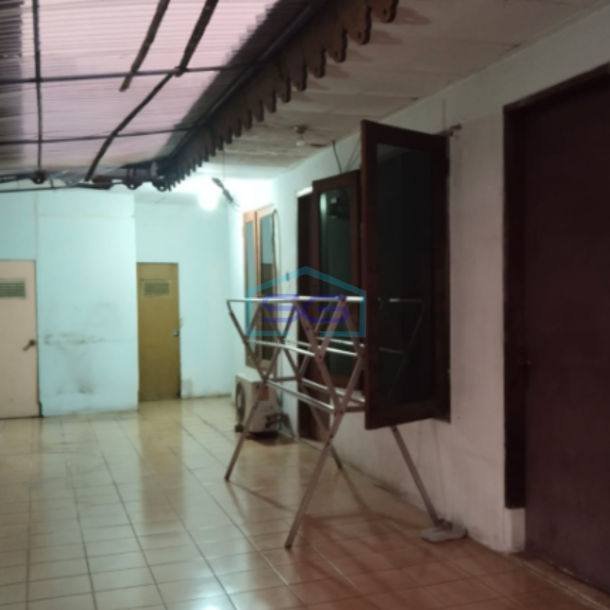 Dijual Rukan Strategis Kebayoran Lama Jakarta Barat Luas Tanah 400 m2-1