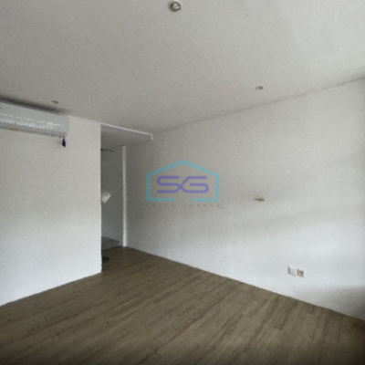 Disewakan Ruko 3 Lantai Siap Pakai Letak Premium Kemang Jakarta Selatan