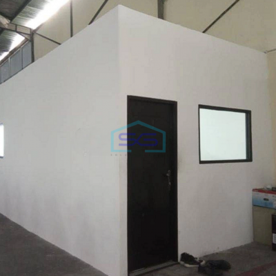 Disewakan Gudang  Siap Pakai Tinggi Dari Jalanan Anti Banjir Ceilingnya Tinggi di Pulo Gadung Jakarta Timur