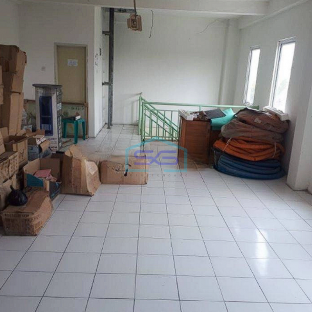 Disewakan Gudang 2 Lantai di Kawasan Pergudangan yg Rapih dan Aman PIK Jakarta Utara LB 800m2-2