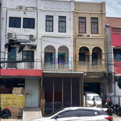 Disewakan Ruko 3,5.lantai Di Muara Karang Jakarta Utara LB 238m2