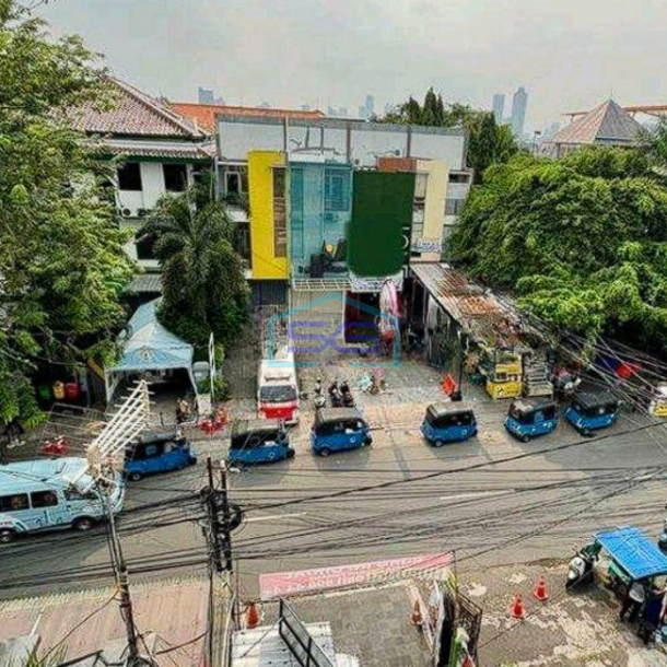 Dijual Cepat Ruko Sangat Strategis di Tebet Jakarta Selatan LB 228m2-1