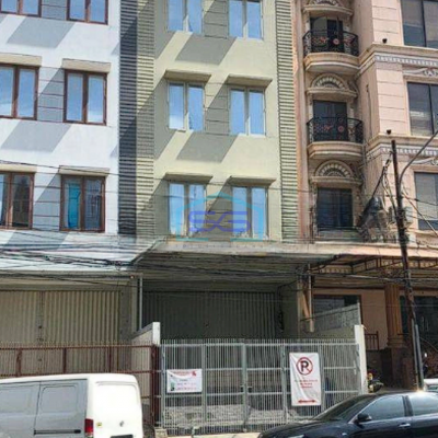 Disewakan Ruko 4,5 Lantai Di Muara Karang Jakarta Utara Rapih, Siap Pakai