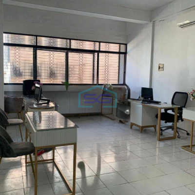 Dijual Ruko 4 Lantai di Pangeran Jayakarta Jakarta Pusat LB 240m2